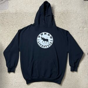 Northern Lifestyle Canada Black Hoodie with Yukon Print Moose